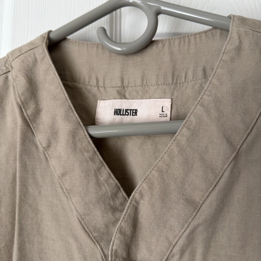 Hollister Tan Baseball Button Shirt Men’s Size L Short Sleeve